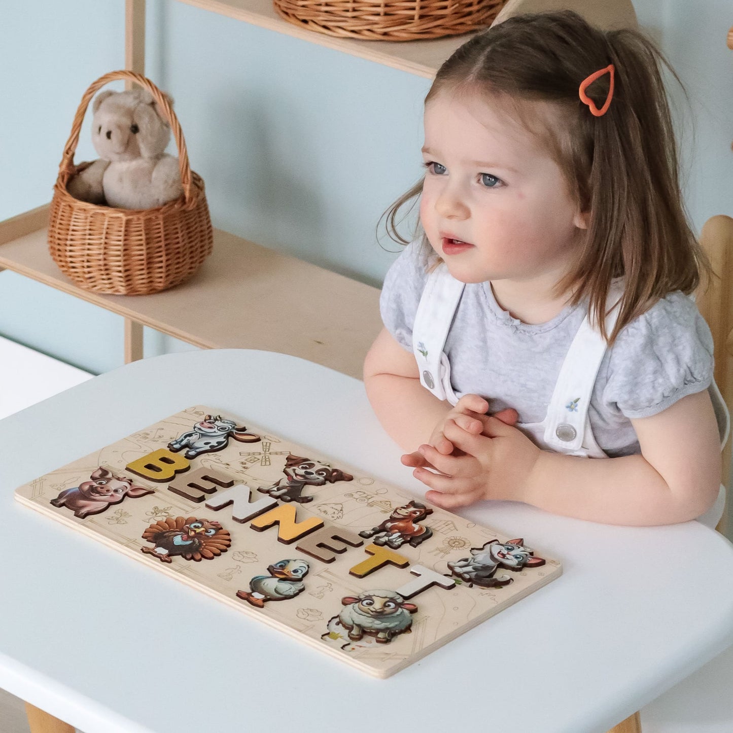 Engraved name puzzle with pig and chicken magnets