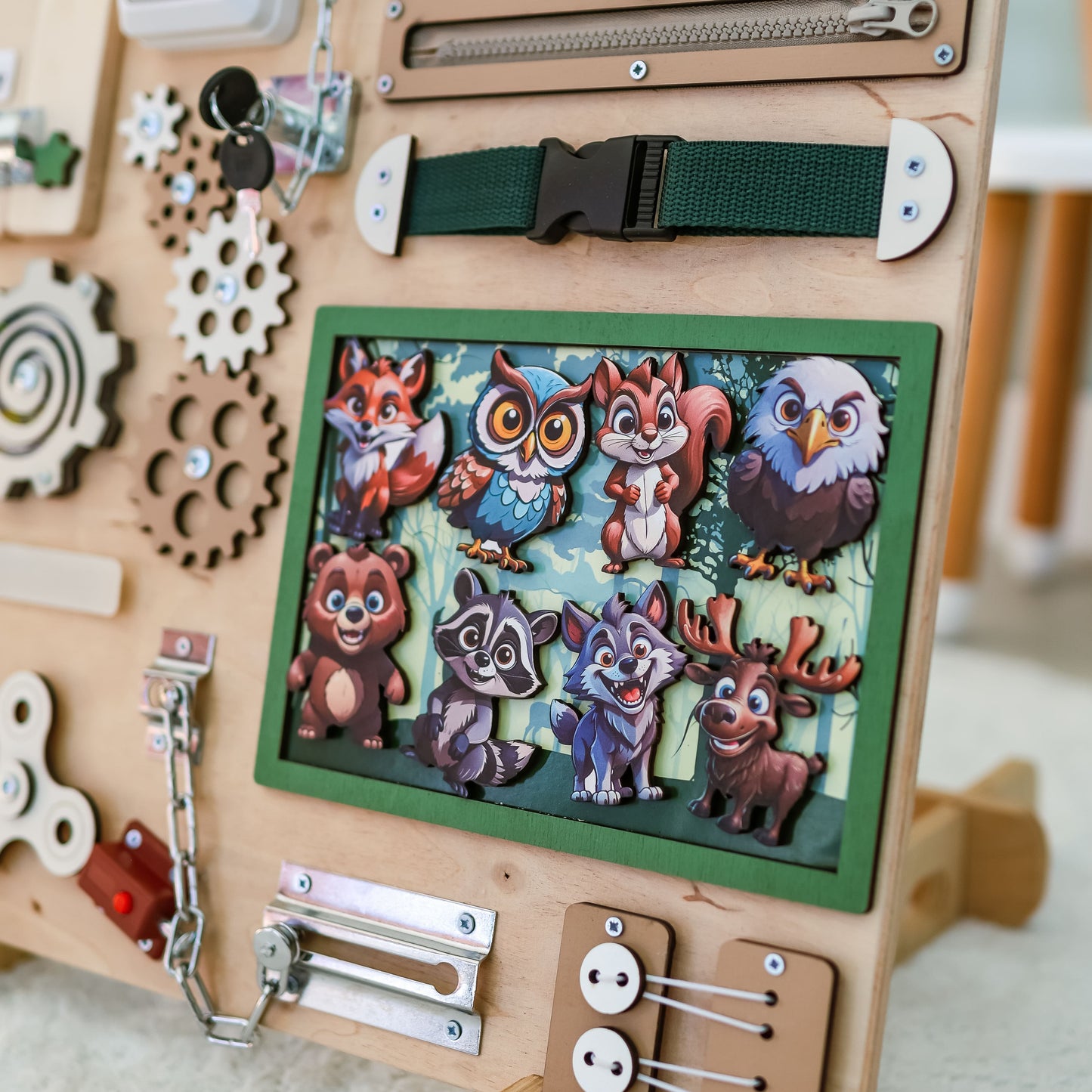 Fine motor skill toy with removable magnetic woodland creatures