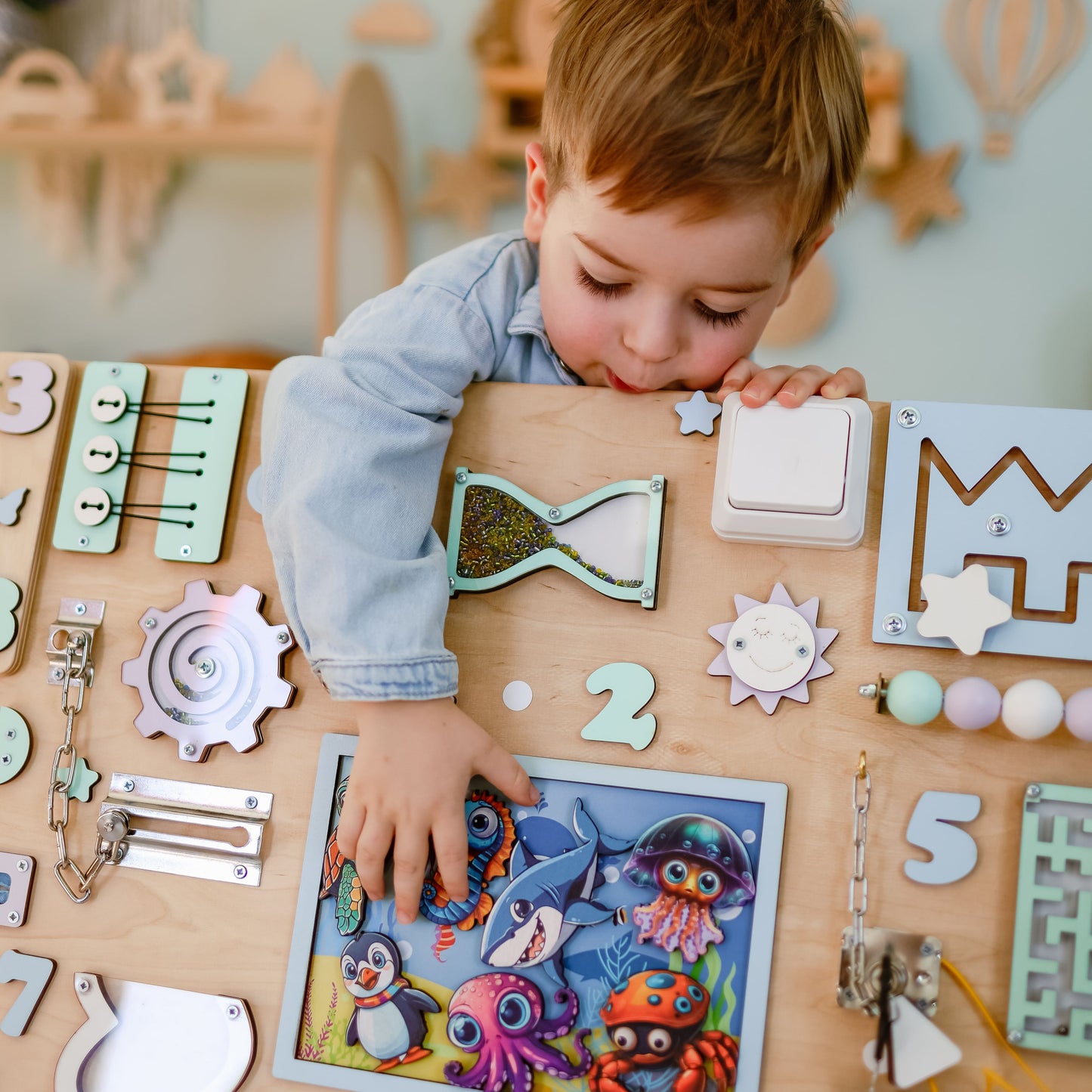 Safe and non-toxic Montessori toy with a sea adventure theme