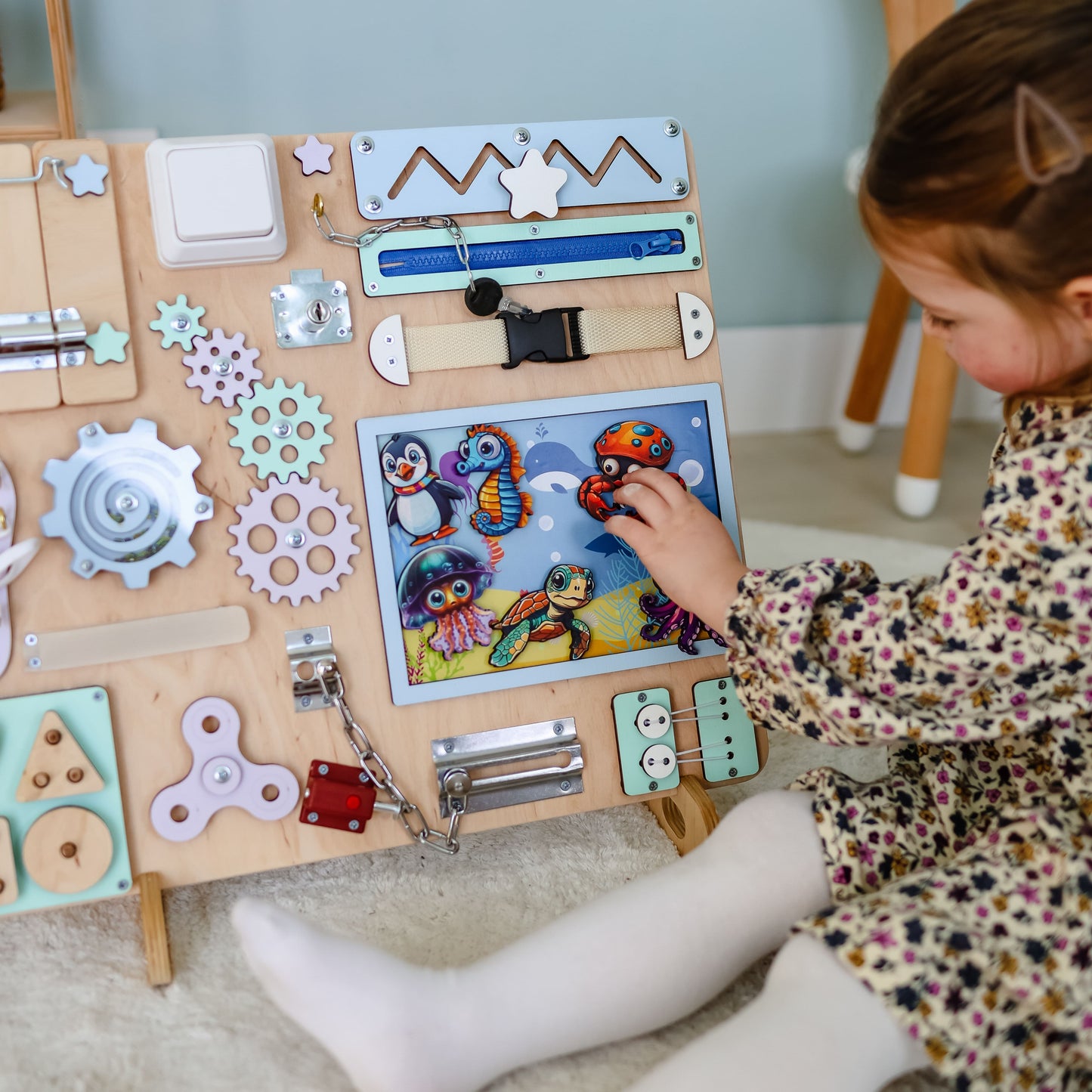 Safe and non-toxic Montessori toy with a sea adventure theme
