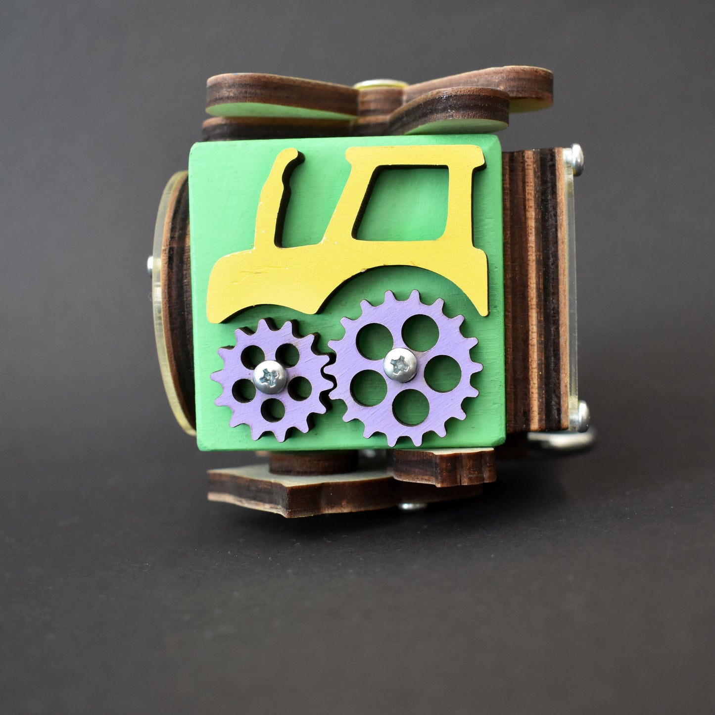 Educational toddler cube with flower fan spinner