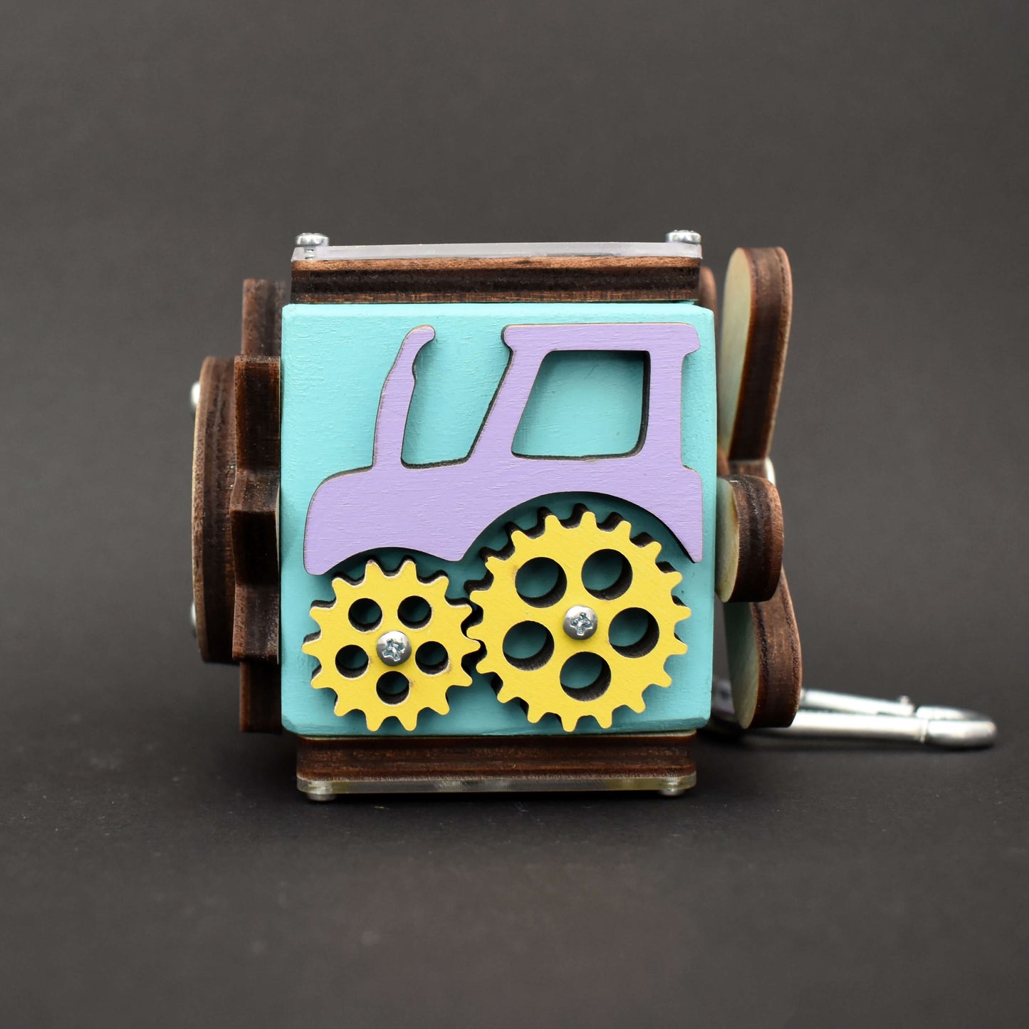 Owl-themed travel toy for toddlers
