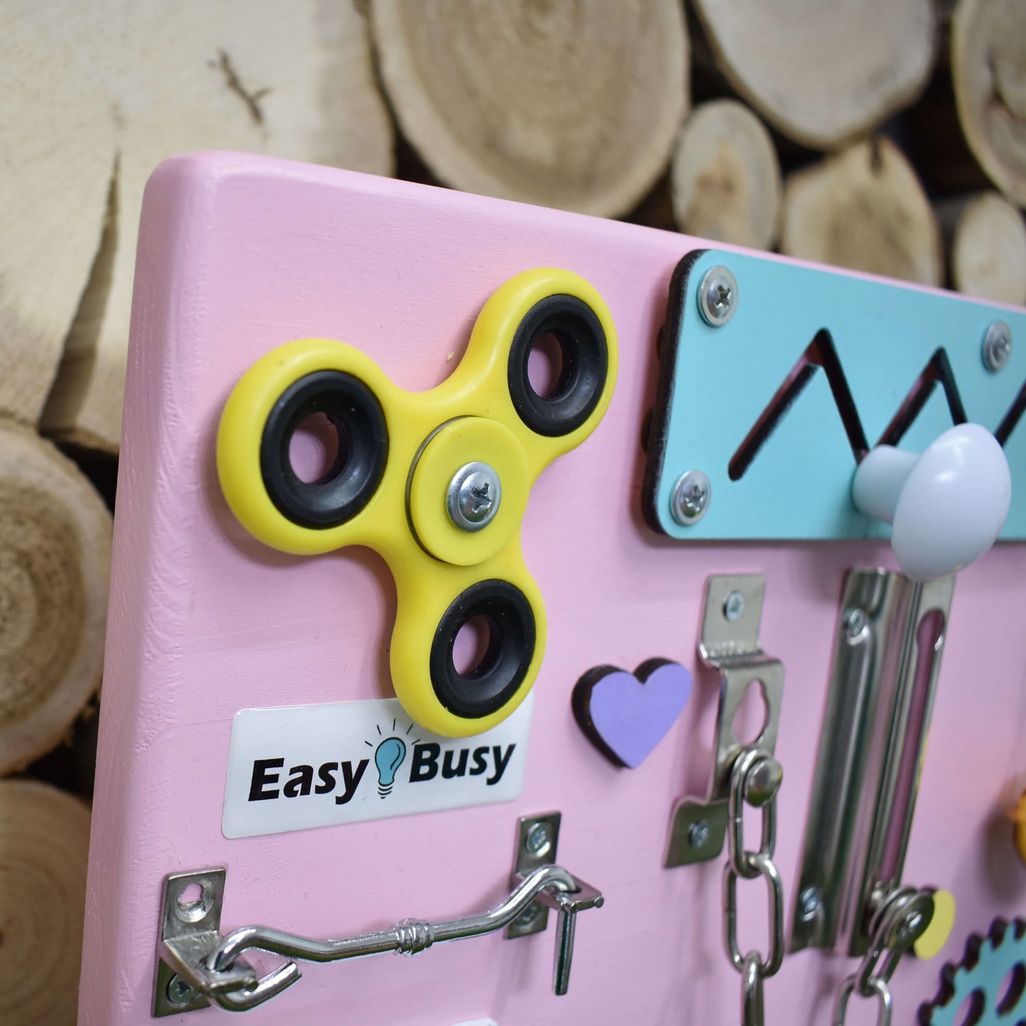 Educational gift for toddler girls and boys – busy board