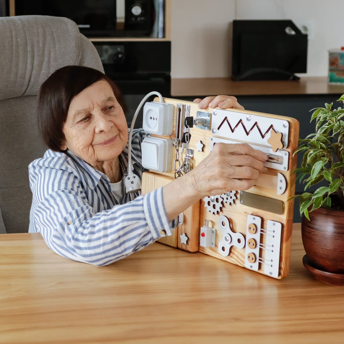 White & Wood Alzheimer’s Therapy Board for Nursing Homes