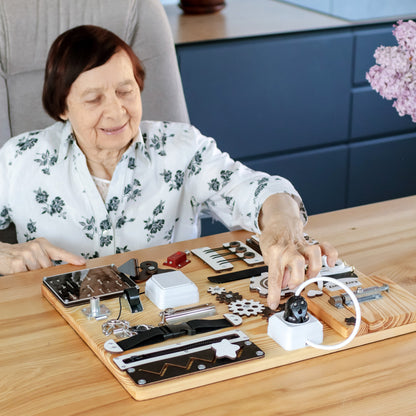 Therapeutic Medium Dementia Board – Medium busy board in use for dementia therapy sessions