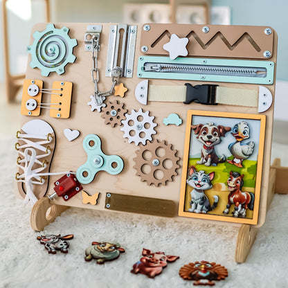 Farm-themed animated busy board (Size S) with magnetic farm animals