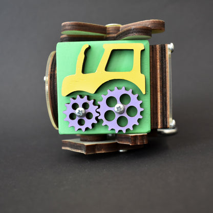 Educational toddler cube with flower fan spinner